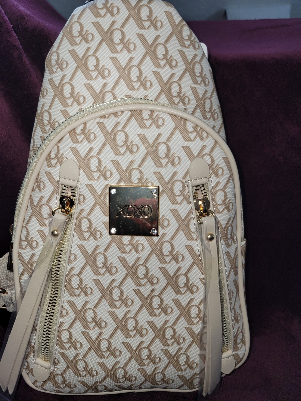 XOXO Cream & Tan Sling Bag